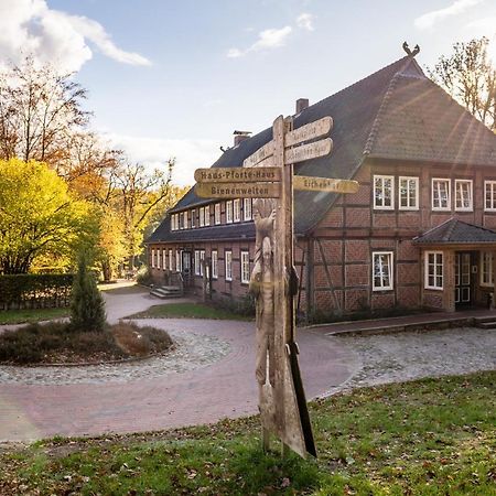 Отель Landhaus Haverbeckhof Niederhaverbeck Экстерьер фото