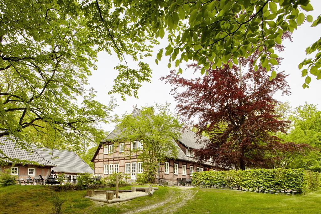 Отель Landhaus Haverbeckhof Niederhaverbeck Экстерьер фото