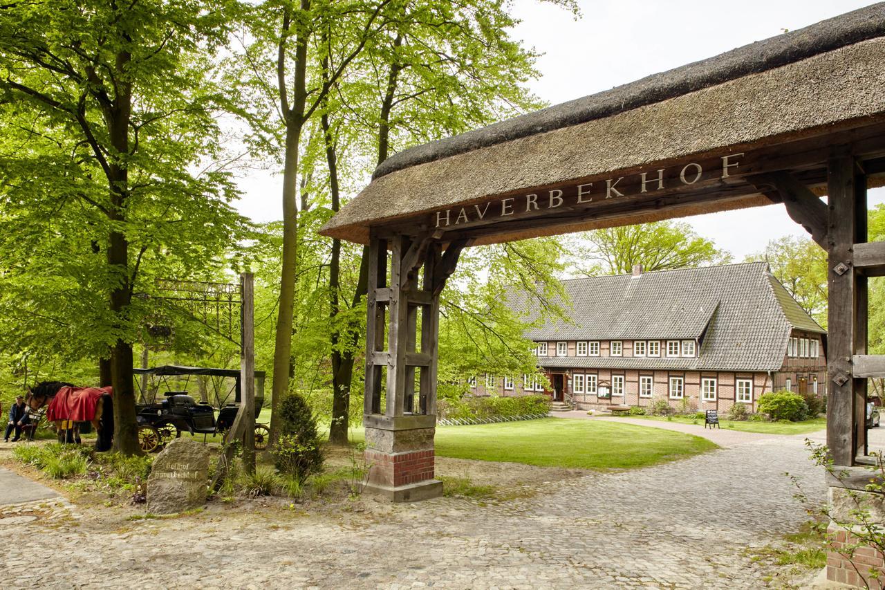 Отель Landhaus Haverbeckhof Niederhaverbeck Экстерьер фото