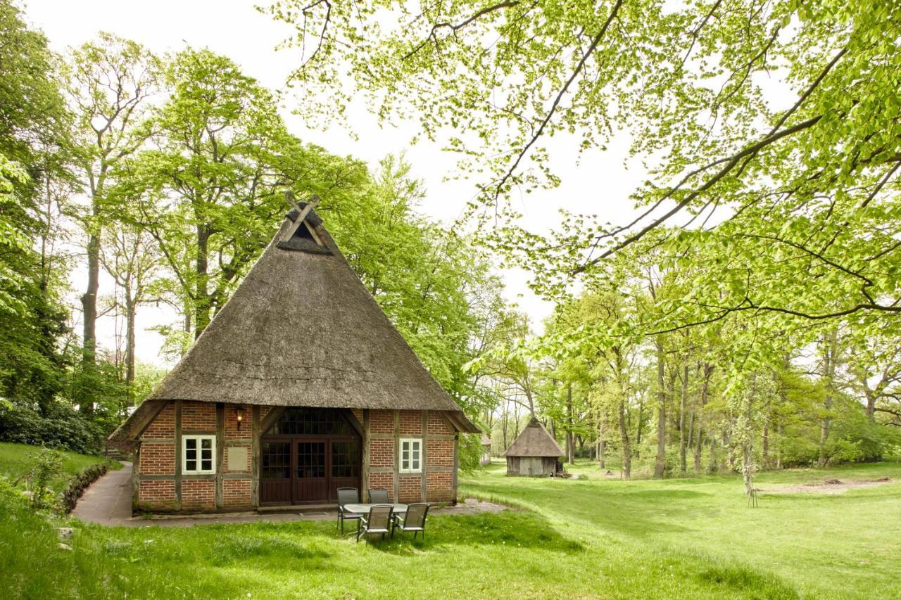 Отель Landhaus Haverbeckhof Niederhaverbeck Экстерьер фото